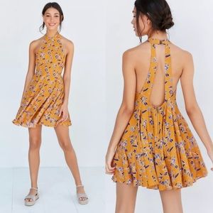 Kimchi blue tropical mock neck dress size xs